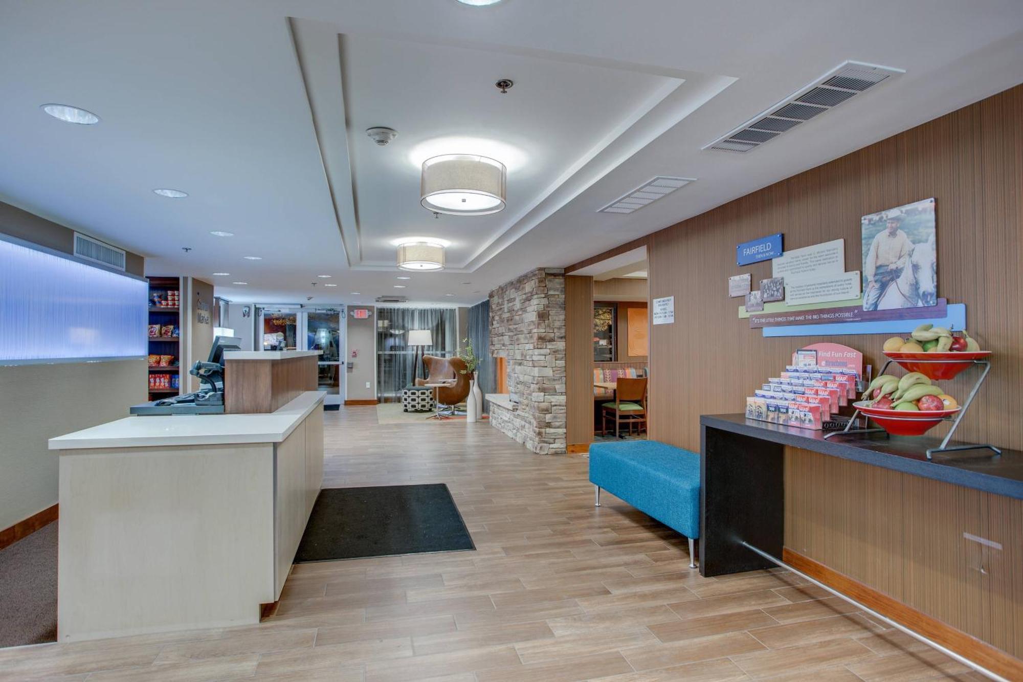 Fairfield Inn By Marriott Amesbury Exterior photo